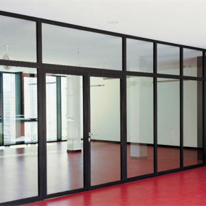 Противопожарная перегородка с дверным блоком / серия FRM5407